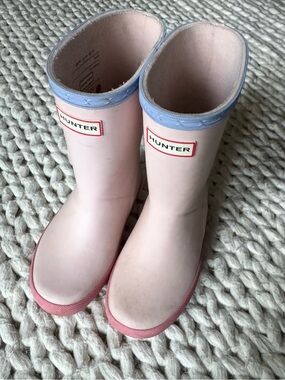 Hunter Kids' First Classic Rain Boot, Pink - size 11